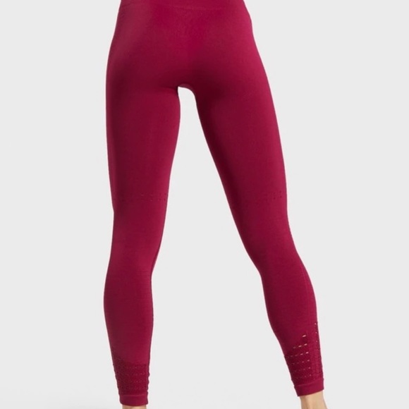 High Waisted Gymshark Leggings in Berry Purple - Picture 5 of 5